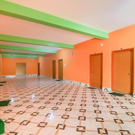 Spot On 68151 Prafulla Palace Hotel Jatani ภายนอก รูปภาพ